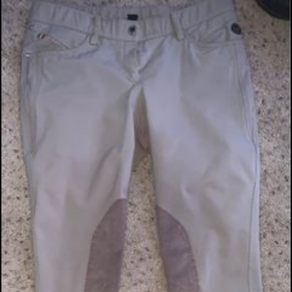 Lauria Garrelli riding breeches